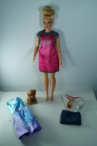 Barbie y cachorro Mattel Barbie pelo rubio clásico 2010 ¡Genial! - Imagen 1 de 5