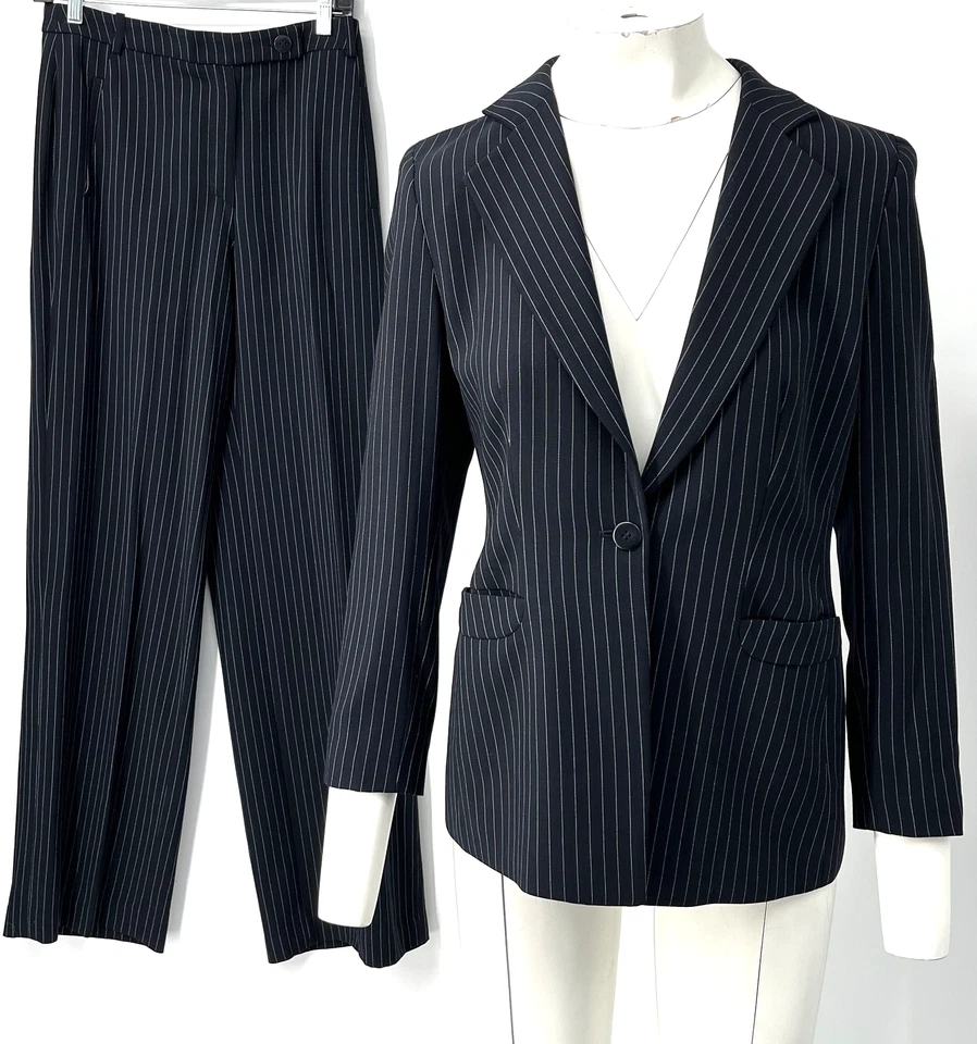 Traje Pantalón Armani Collezioni ALTERADO Azul Marino Rayas Un Pecho Talla Pequeña Foto 1 de 4