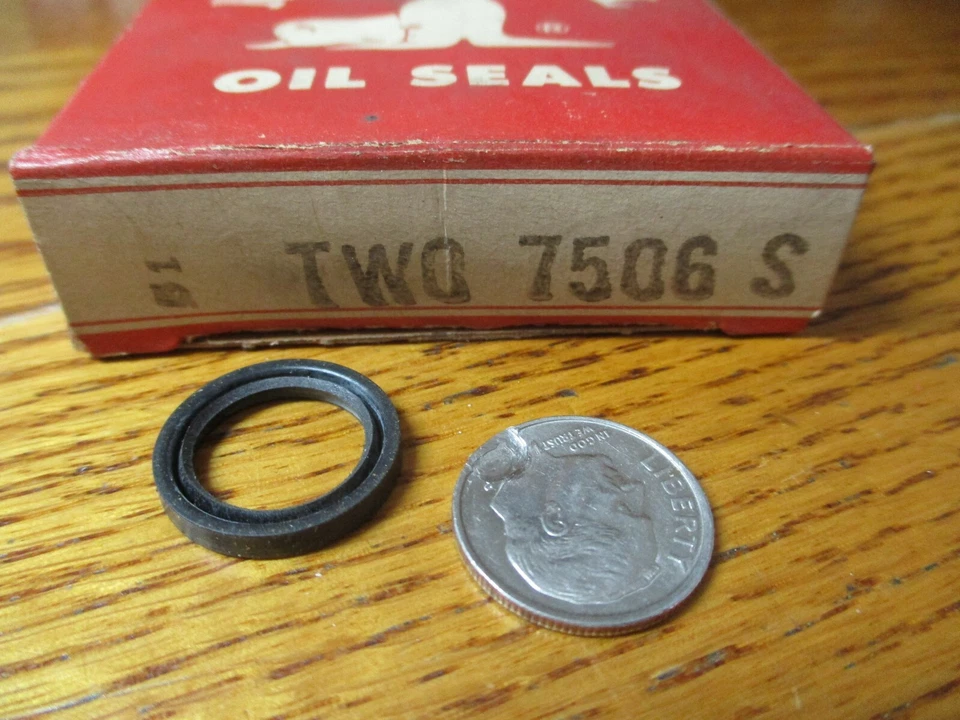 1961 62 63 64 + OLDSMOBILE & PONTIAC + Manual Control Transmission Seals + NOS Foto 1 de 1