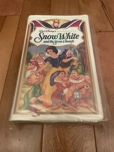 Snow White And The Seven Dwarves Walt Disney Masterpiece Collection SEALED 1994 - Picture 1 of 6