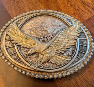 Montana Silversmith Soaring Eagle Heritage Vintage zweifarbige Western Gürtelschnalle - Bild 1 von 5