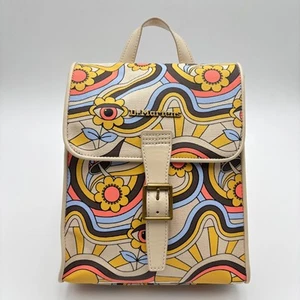 Mini Mochila Dr Martens Vegana Lona Psicodélica Retro Rayo Multicolor Estampado Años 70 - Imagen 1 de 19