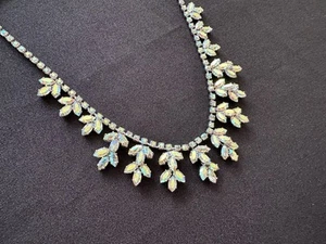 Vintage atemberaubende Ab Aurora Borealis Schliff facettierte Kristall Set Statement Halskette - Bild 1 von 15