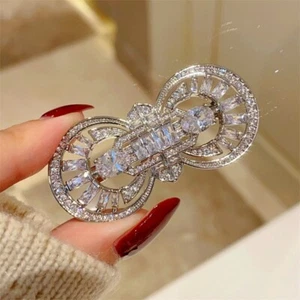 18K White Gold Filled Made With SWAROVSKI Crystal Vintage Silver Art Deco Brooch - Picture 1 of 7