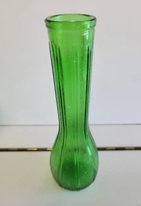 EMERALD GREEN BURTON AND BURTON BULBOUS VASE 8.5 INCHES - Picture 1 of 5