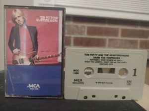 TOM PETTY HEARTBREAKERS DAMN THE TORPEDOES Cassette Tape Classic Rock Rare - Picture 1 of 2