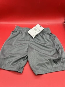 Boys Grey Nike Training Shorts- Brand New Size XS - Picture 1 of 2