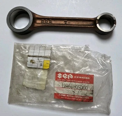 NOVO EM FOLHA GENUÍNO SUZUKI RM250/RM250X ENDURO 1989-1992 CON ROD 12161-05D00 - Imagem 1 de 4