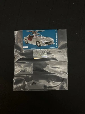 Eaglemoss - Build The Mercedes Benz 300 SL Gullwing - Issue 25 - Image 1 of 2