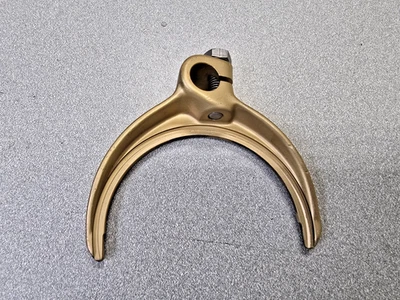 NICE USED ORIGINAL PORSCHE 356B 356C 356SC TRANSMISSION 3RD TO 4TH SHIFT FORK  - Image 1 of 4