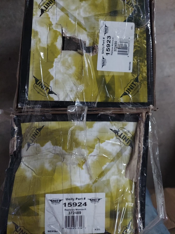 Rear Pair Complete Strut & Coil Spring Kit for Toyota Highlander Venza AWD - Image 1 of 3