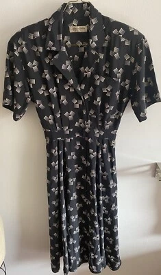 Vintage 80’s Liz Claiborne Shirt Dress Black White Geometric Pockets Buttons SZ4 - Image 1 of 4
