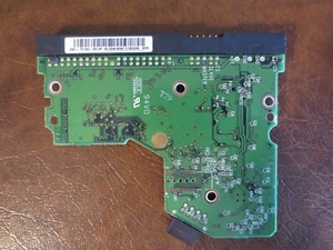 WD WD400BB-75JHC0 (2061-701292-000 AP) DCM:DSCHYTJCH 40gb IDE 3.5" PCB - Imagen 1 de 1