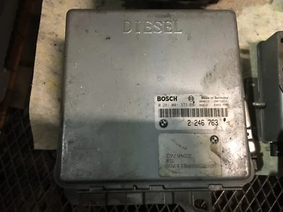 Centralina motore Bmw Serie 7 E38 E39 0281001373 2246763 - Immagine 1 di 2