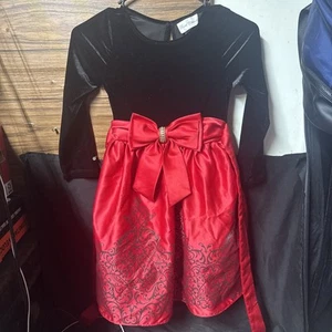 Bonnie Jean Girls' Velvet Black Dress with Red Bow & Embroidered Skirt Kids - Picture 1 of 7