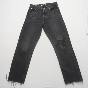 Levi's Premium Womens Wedgie Straight Jeans Size 26 Black Distressed Cotton - Picture 1 of 11