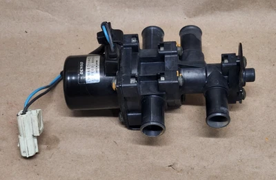97-06 Jaguar X100 XK8 XKR XJR A/C AC Heater Water Control Valve MNA6711AC OEM - Image 1 of 4