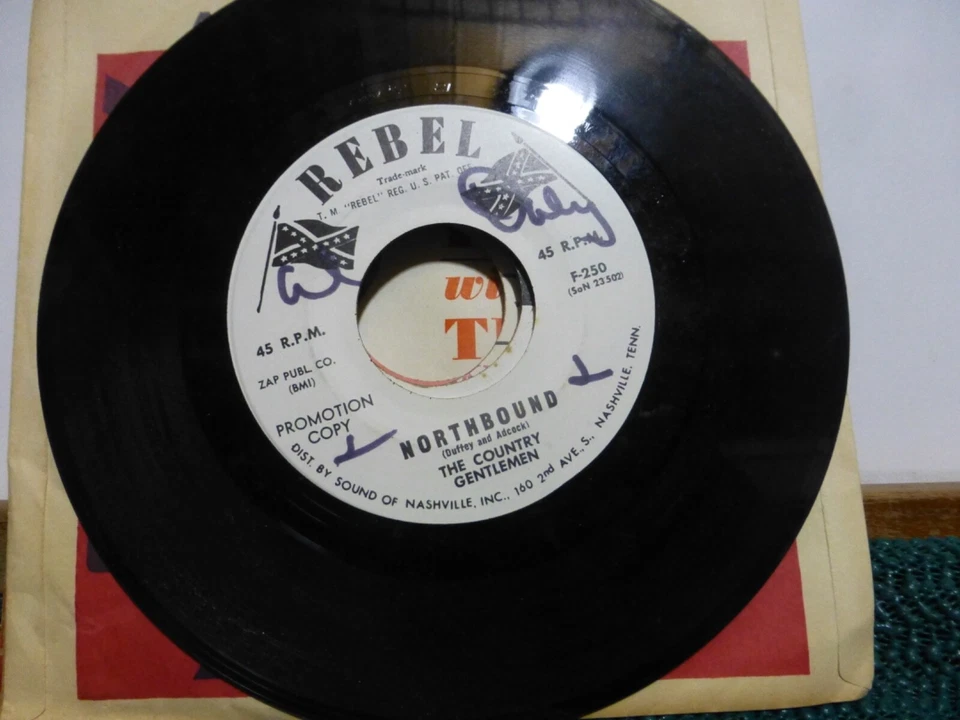 THE COUNTRY GENTLEMEN. NORTHBOUND & BRINGING MARY HOME BLUEGRASS NEAR MINT   45 Foto 1 de 1