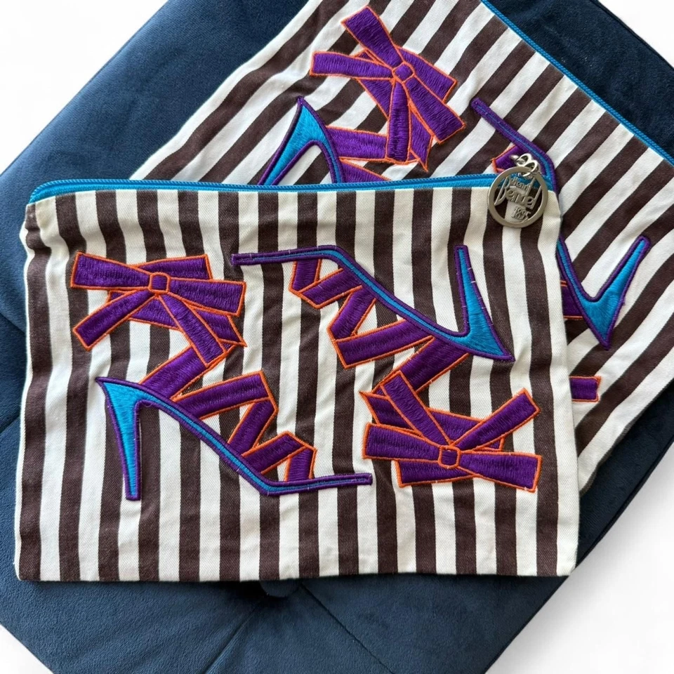 Henri Bendel 1895 Juego de 2 Tacones Stiletto Bordados Bolsas de Cosméticos  Foto 1 de 4