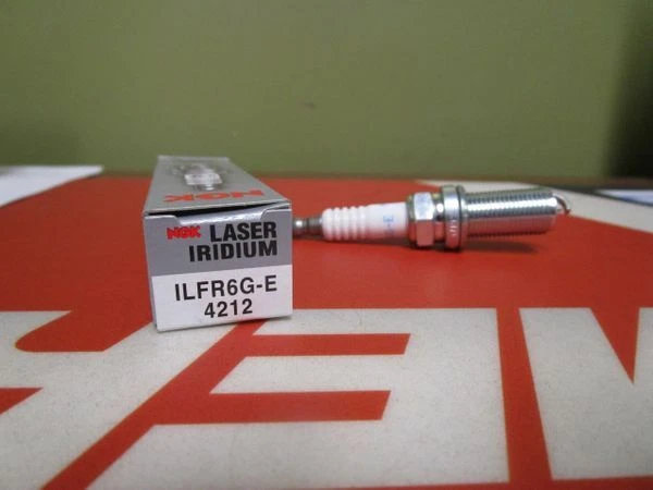 NEW NGK Spark plug ILFR6G-E stock # 4212 - Image 1 of 1