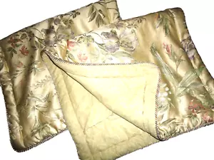 CROSCILL IRIS ANYA GREEN PLATINUN FLORAL (2) STANDARD PILLOW SHAMS 21X27 - Picture 1 of 4