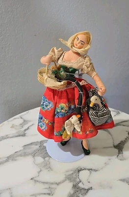 Vintage Klumpe Roldán Spanish Felt Doll – Woman with Basket & Geese – 1950s... - Image 1 of 4