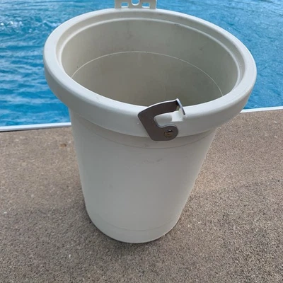 Cubo para heladera RIVAL OEM modelo 8405 y 8605 8455 8620 4 cuartos de galón de repuesto Foto 1 de 4