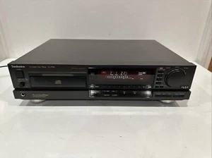 Technics SL-P555 raro lettore CD vintage classe AA prodotto in Giappone 1988 - Foto 1 di 9