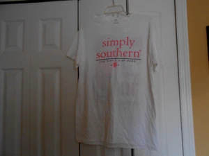 NWT~Women~SIMPLY SOUTHERN~WHITE~ALWAYS GIVE IT YOUR ALL~LOGO T-Shirt Tee Size M - Picture 1 of 6