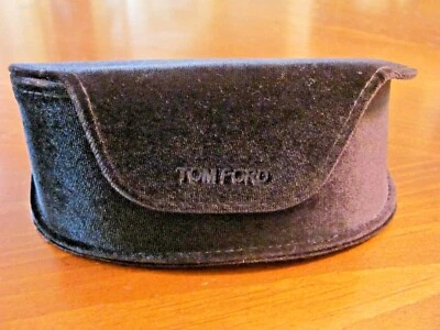 BEAUTIFUL 'TOM FORD' UNISEX BROWN VELOUR SUN OR EYEGLASS MAGNETIC CLOSURE CASE  - Image 1 of 4