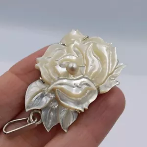 Carved mother-of-pearl Sea pearl silver Pendant Flower, Japan, vintage,14 g. - Picture 1 of 6