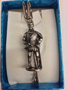 Tudor Sir Francis Drake WE-TP1D Kilt Pin Peltre emblema 3" 7,5 cm - Imagen 1 de 1