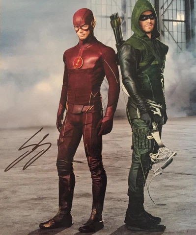 Grant Gustin signed autogrphed 8x10 photo Flash Cover
