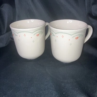 Juego De Colección De 2 Tazas De Té/Café Corning Corelle CALICO ROSE Capacidad 8oz  Foto 1 de 4