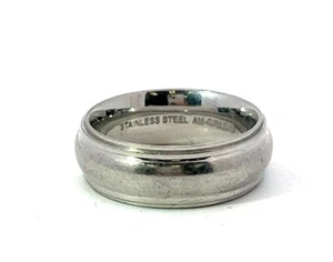 Men's Stainless Steel 7.5mm Domed Step Edge Band Ring - Picture 1 of 5