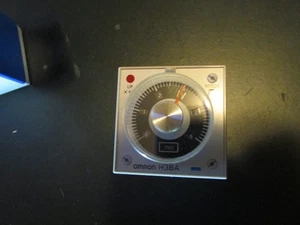 Temporizador Omron H3BA NUEVO en caja - Imagen 1 de 6
