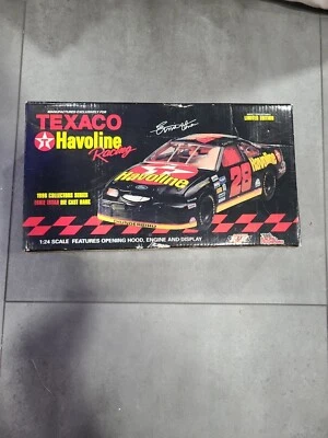 Ernie Irvan #28 Havoline 1996 Ford NASCAR масштаб 1:24 автомобиль / банк / новый TEXACO  - Изображение 1 из 4