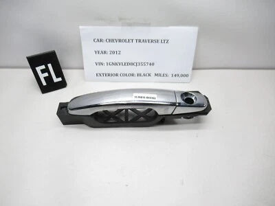 2012 Chevrolet Traverse Front Left Exterior Door Handle 15786205 OEM - Image 1 of 4