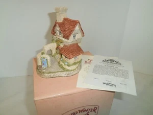 1993 David Winter Cottages British Traditions St. Anne's Well July w/Box & COA - Picture 1 of 8
