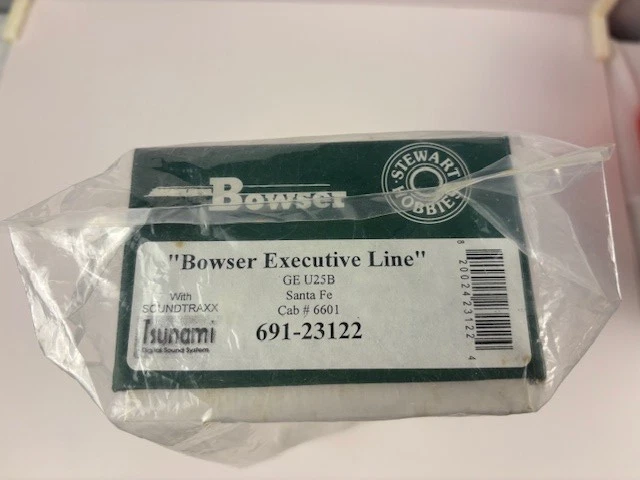 Bowser Executive Line 691-23122 – U25B Santa Fe #6601 with SoundTraxx Tsunami - Image 1 of 4