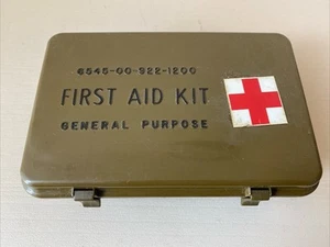 Vintage US Army First Aid Kit in Plastic Case 6545-00-922-1200 Still Full - Picture 1 of 7
