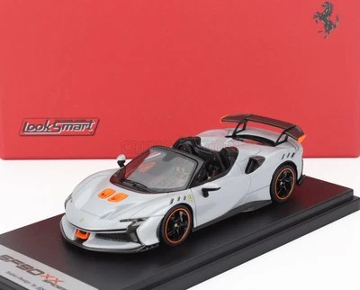MODELLINO AUTO STATICO LOOKSMART FERRARI SF90 XX STRADALE SPIDER 2024 BIANCO - Immagine 1 di 4
