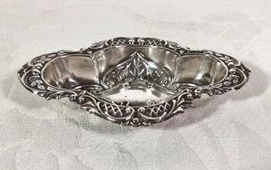 Antique Art Nouveau Hallmarked St Silver Repousse Trinket Dish Birmingham 1903 - Picture 1 of 8