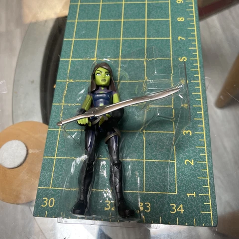 Disney Marvel Toybox Gamora Guardians of the Galaxy 5” Figure New On Blister Cover