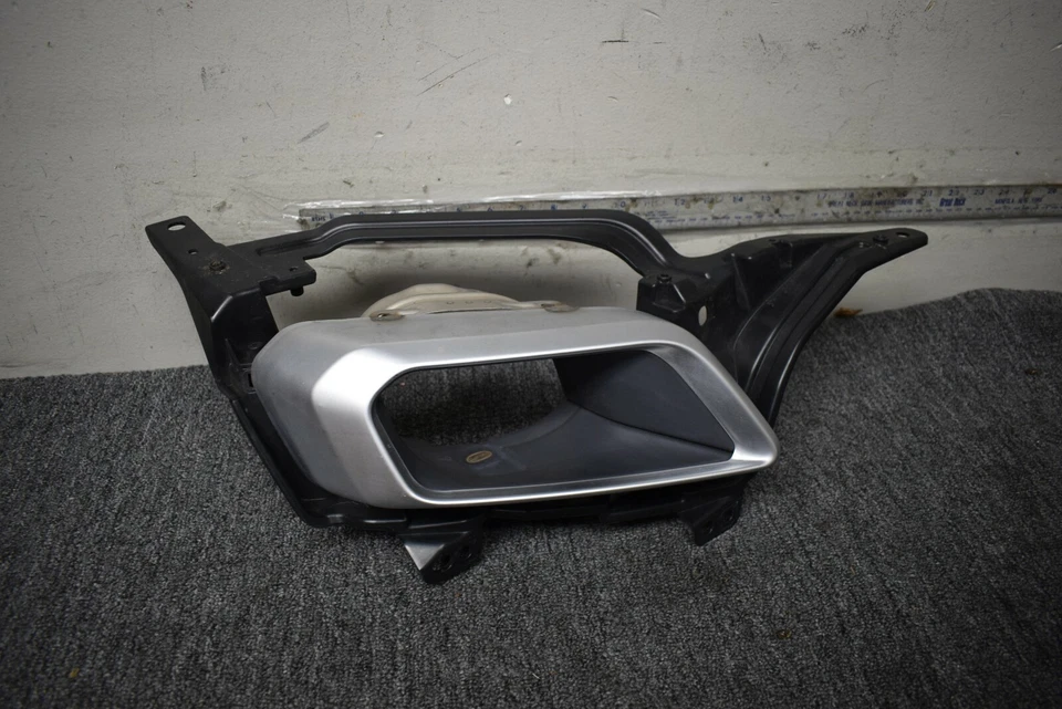 宝马 X5 后部出口尖支架右侧工厂原始设备制造商 — 第 1/4 张图片