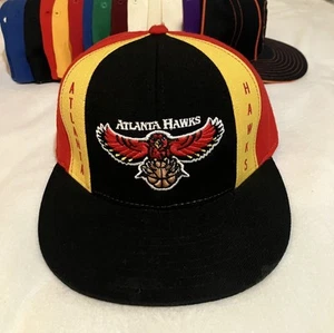 Atlanta Hawks Two-Tone Embroidered Fitted Cap Vintage 2000s Wool Hat Classic - Picture 1 of 6