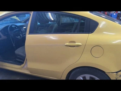 Used Rear Left Door Assembly Rear Side fits: 2016 Kia Rio electric regulator Sdn Foto 1 de 4