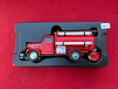 YFE04 MATCHBOX MODELOS DE CISTERNA DE AGUA BEDFORD DE ANTAÑO 1939 (#4) Foto 1 de 4