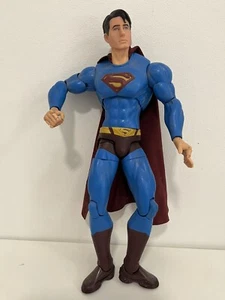 Superman Moveable Action Figure With Soft Cape DC Comics 35cm - Picture 1 of 4