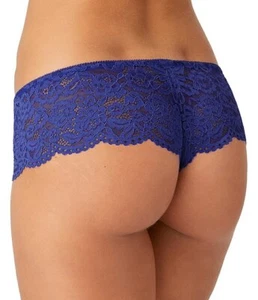 Tanga de encaje b.tempt'd 945144 CIAO BELLA ~ AZUL ESPECTRO ~ PEQUEÑO ~ NUEVO CON ETIQUETAS ~ PRECIO DE VENTA SUGERIDO POR EL FABRICANTE $19 - Imagen 1 de 5